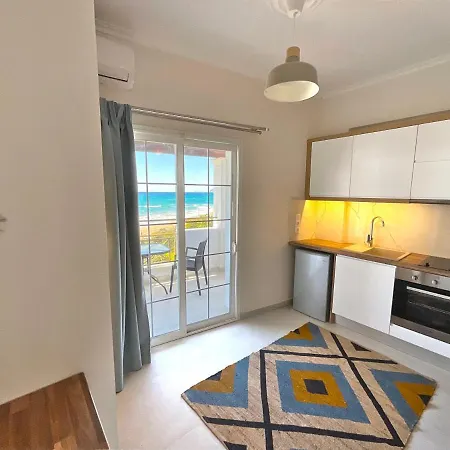 Beachfront 2-bed Luxury - Agios Gordios Corfu Greece * 阿齐欧斯·贡多斯
