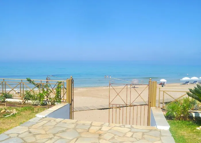 Beachfront 2-bed Luxury - Agios Gordios Corfu Greece