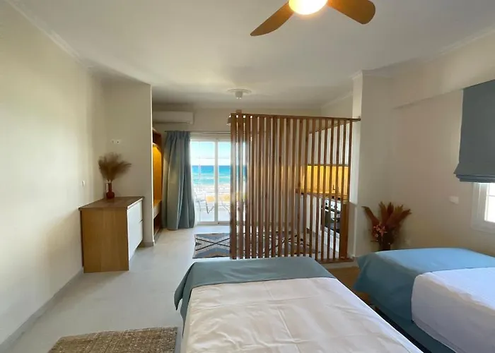 Lejlighed Beachfront 2-bed Luxury - Agios Gordios Corfu Greece