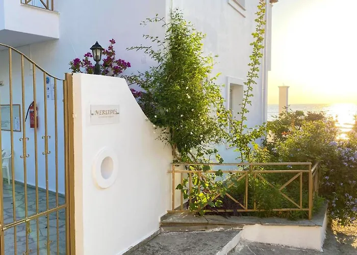 Beachfront 2-bed Luxury - Agios Gordios Corfu Greece Lejlighed *