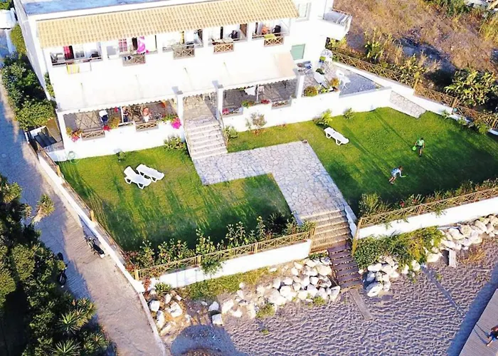 Lejlighed Beachfront 2-bed Luxury - Agios Gordios Corfu Greece