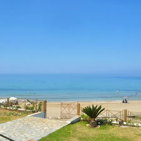 Beachfront 2-bed Luxury - Agios Gordios Corfu Greece